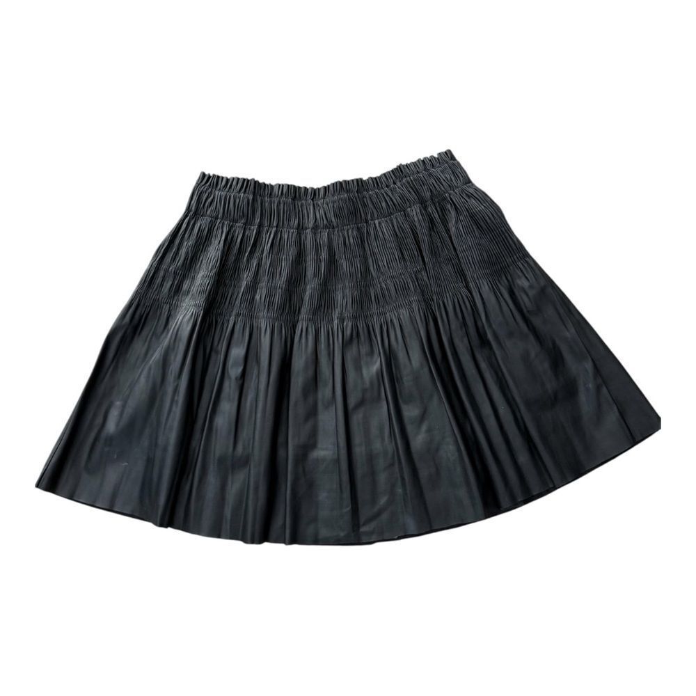 7 For All Mankind Black Pleated Faux Leather Mini Skirt Edgy, Modern Grunge